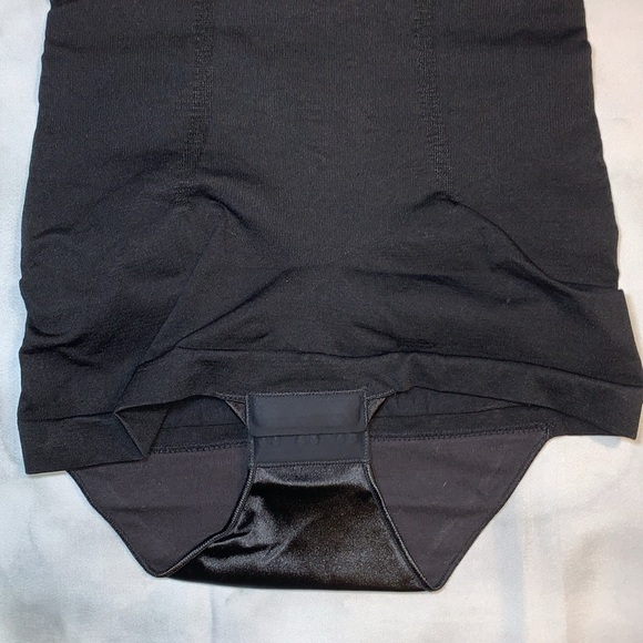 NWT Medium SPANX Slimmer & Shine Bodysuit Black - Picture 7 of 13